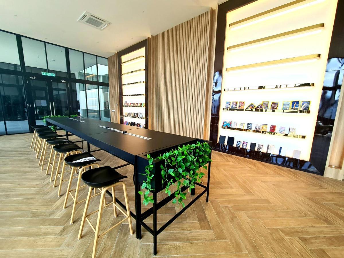 Beacon Executive Suites - Penang Τζωρτζ Τάουν Εξωτερικό φωτογραφία